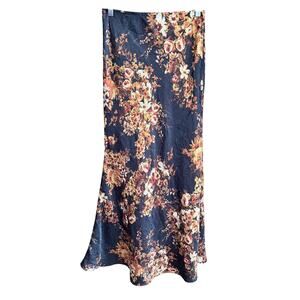 Y2K Mimi Chica black floral moody romantic crinkle long tulip skirt medium goth